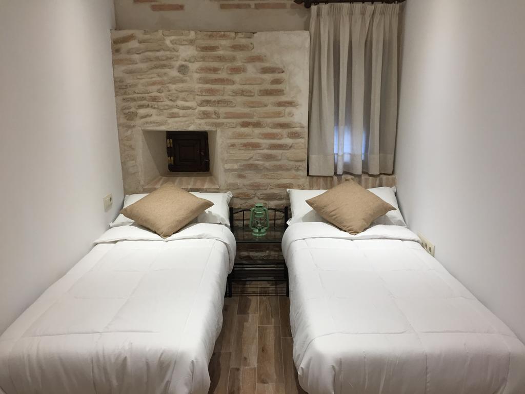 Teatro Rojas II Apartment Толедо Екстериор снимка